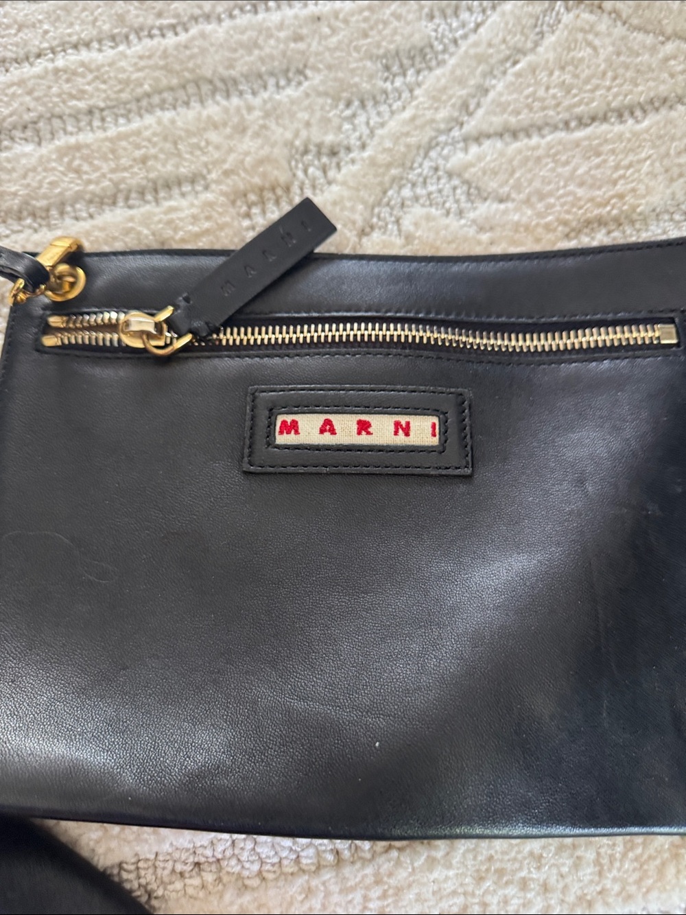 Marni leather hobo bucket bag in a red and brown color-block - Picture 4 of 13